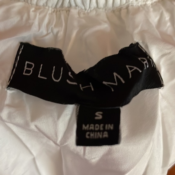 COPY - Blushmark White Tiered Summer Dress NW/OT - Picture 3 of 3